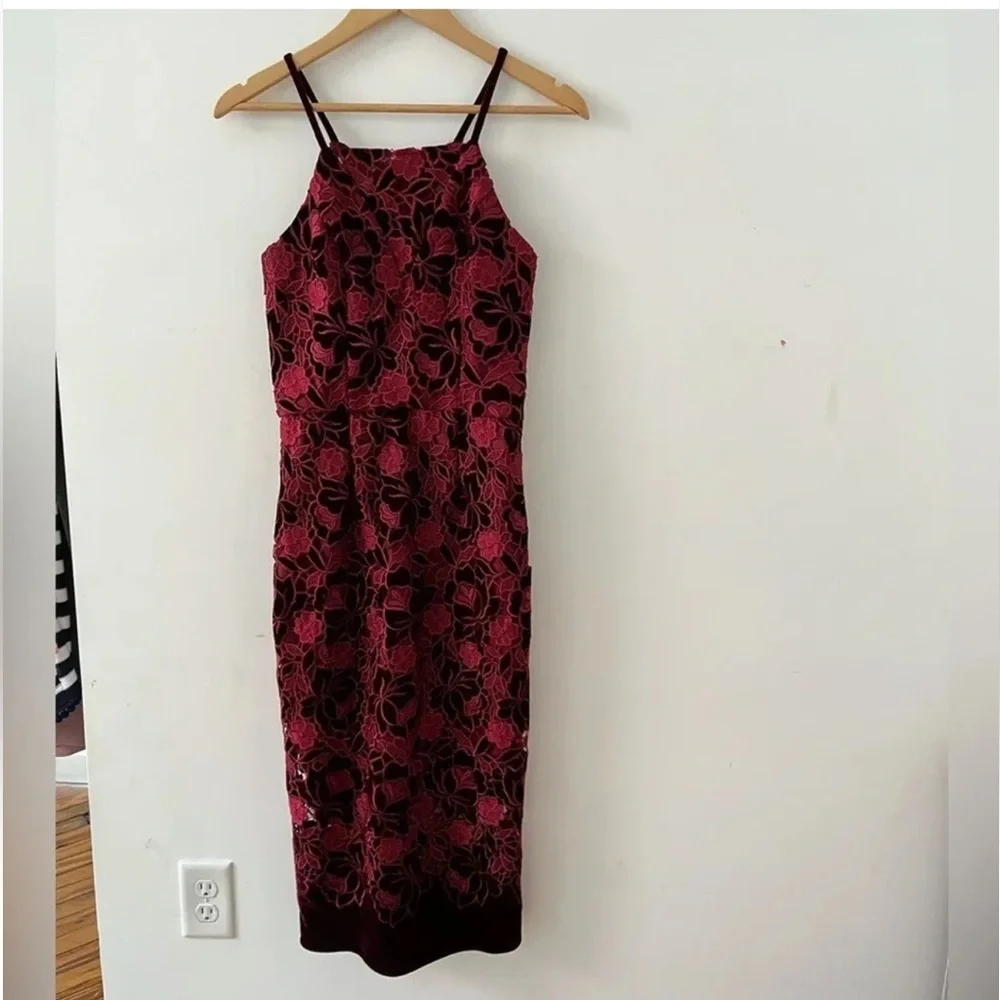 Chi Chi London Red Lace Formal
Cocktail Dress Velvet - Picture 5 of 8